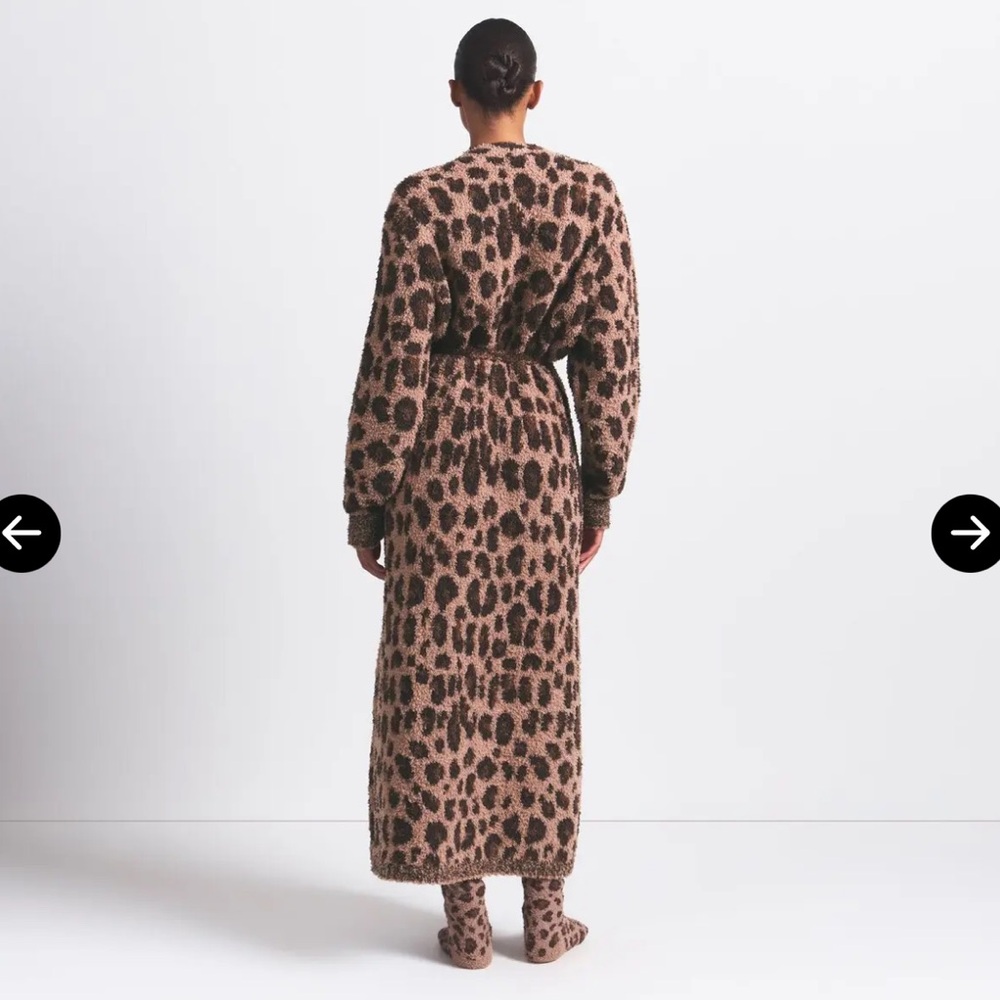 BNWT Skims Cozy Knit Unisex Robe in Limited Edition Sienna Leopard Print S/M - Picture 4 of 7